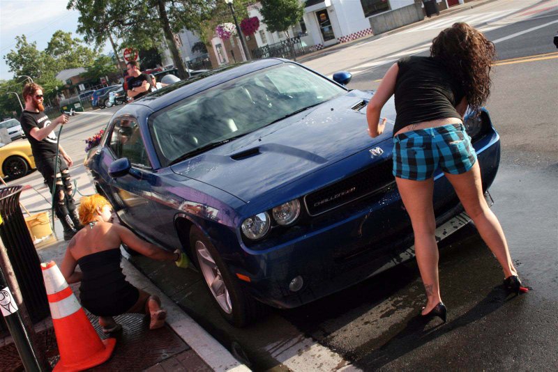Illustration for article titled Noir Leather Bikini Car Wash Meetup Pictures